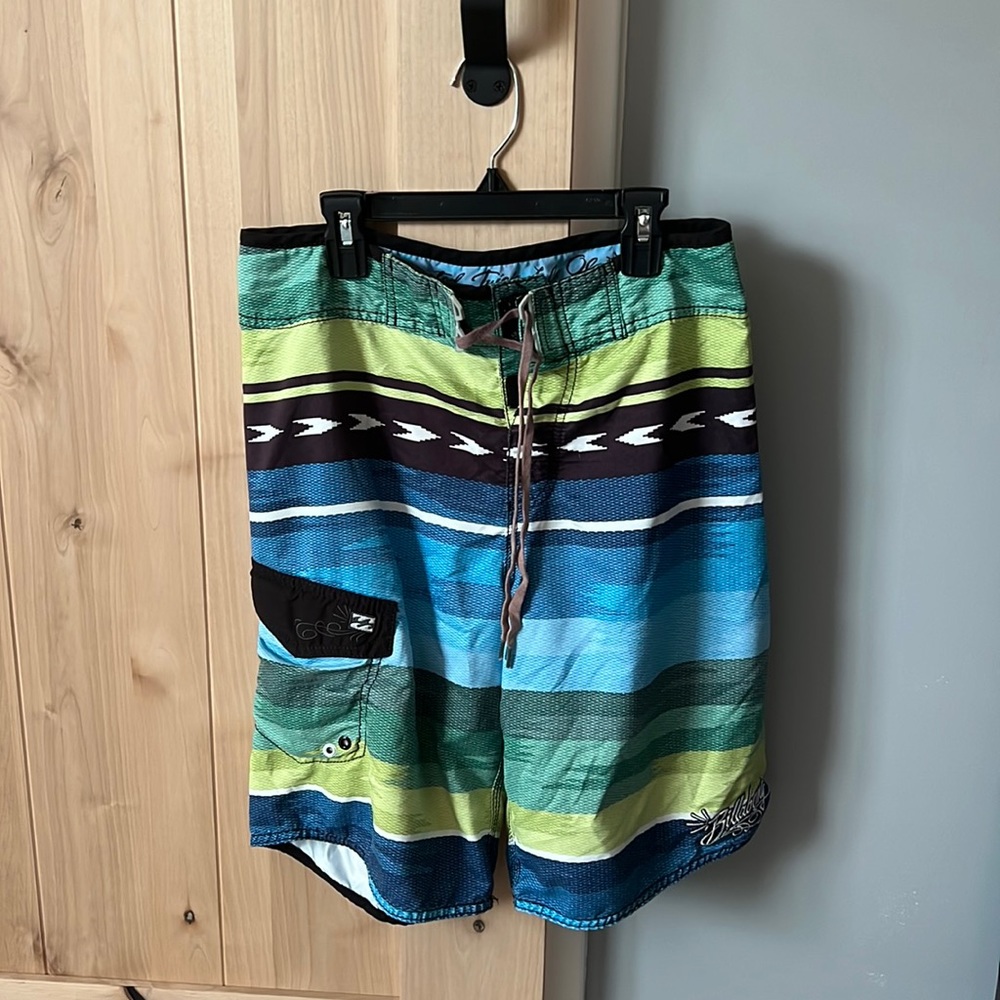 Billabong board shorts ( 30)